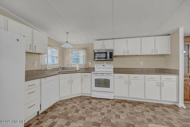 9279 Timber Lane NE, Leland, NC 28451