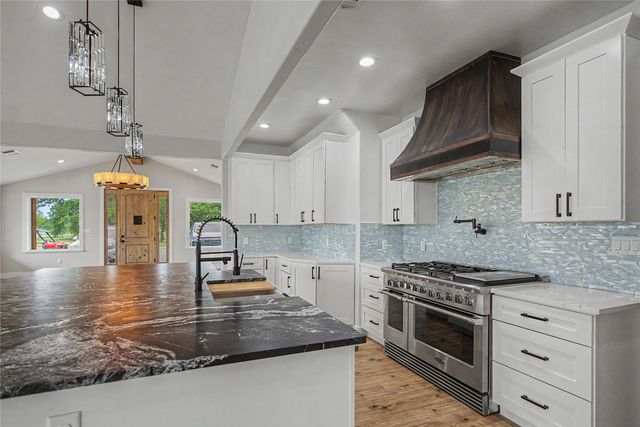 16888 S FM 4, Santo, TX 76472