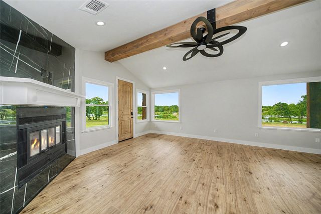 16888 S FM 4, Santo, TX 76472