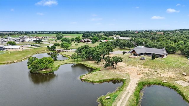 16888 S FM 4, Santo, TX 76472
