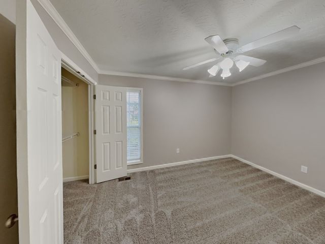 146 Abbey Rd, Gallatin, TN 37066