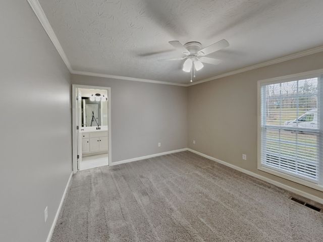 146 Abbey Rd, Gallatin, TN 37066