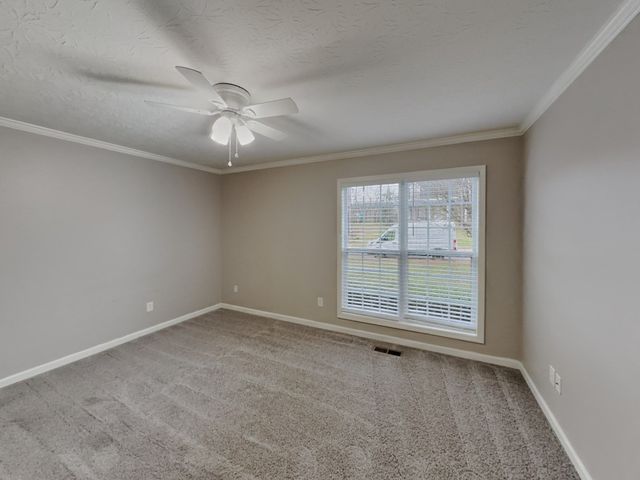 146 Abbey Rd, Gallatin, TN 37066