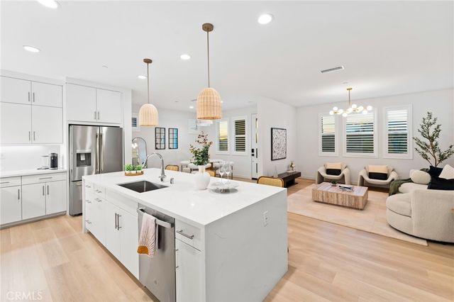 127 Restore, Irvine, CA 92618