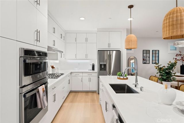 127 Restore, Irvine, CA 92618