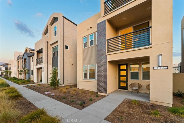 127 Restore, Irvine, CA 92618