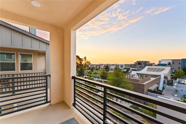 127 Restore, Irvine, CA 92618