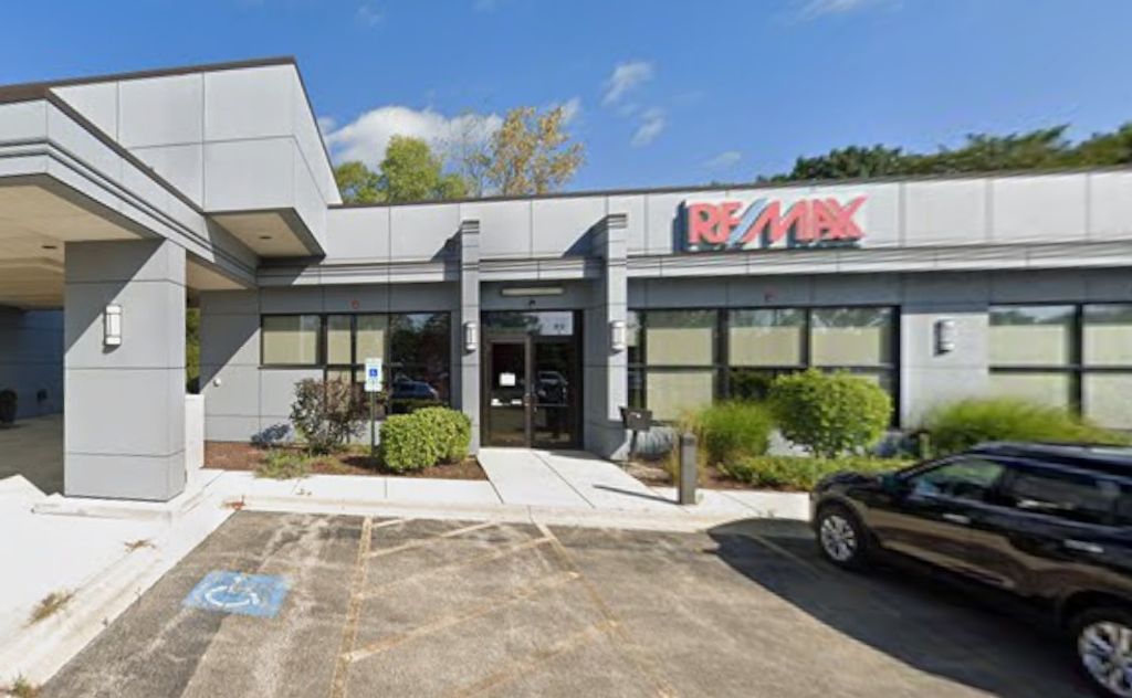 484 W Boughton Road C-D, Bolingbrook, IL 60440