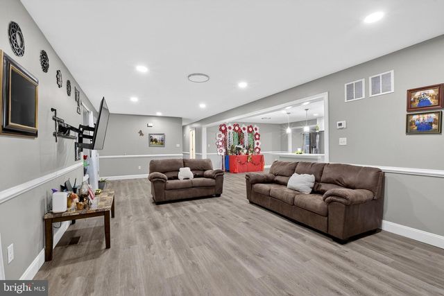 1231 WALNUT SHADE RD, Dover, DE 19901