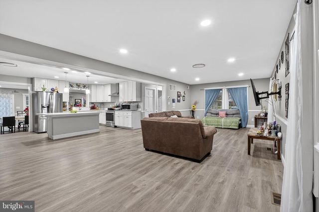 1231 WALNUT SHADE RD, Dover, DE 19901