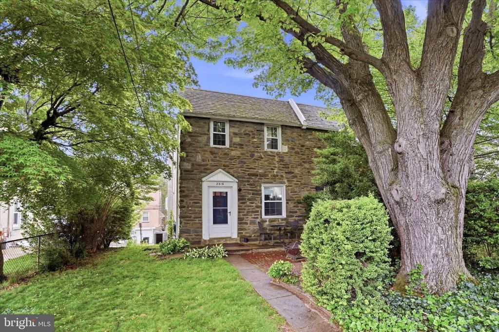 2316 KENILWORTH RD, Ardmore, PA 19003