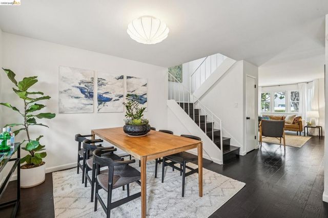 1014 10Th St, Oakland, CA 94607