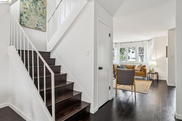 1014 10Th St, Oakland, CA 94607