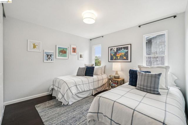 1014 10Th St, Oakland, CA 94607
