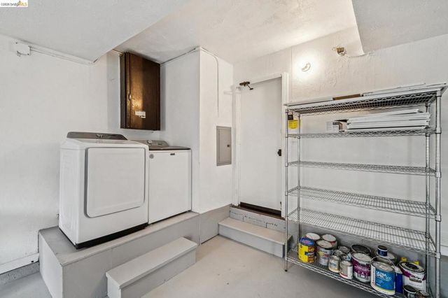 1014 10Th St, Oakland, CA 94607