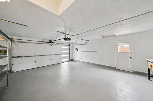 1014 10Th St, Oakland, CA 94607