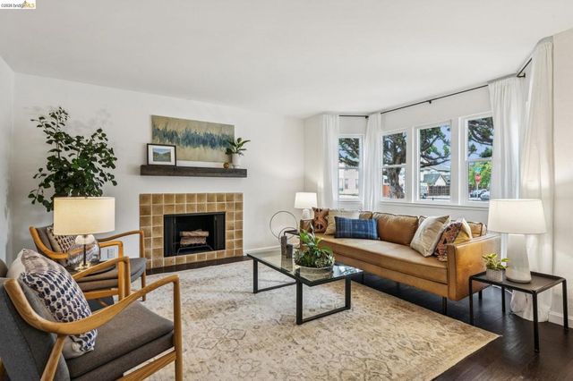 1014 10Th St, Oakland, CA 94607