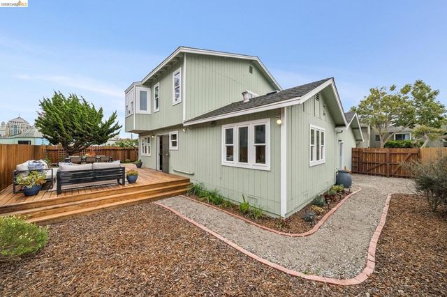 1014 10Th St, Oakland, CA 94607