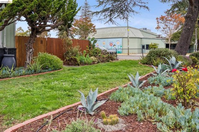 1014 10Th St, Oakland, CA 94607