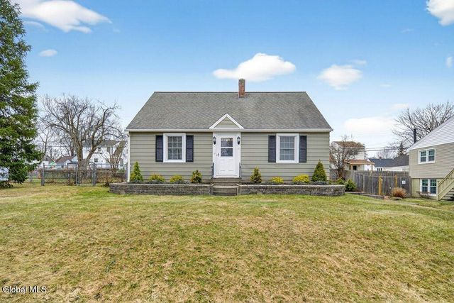 17 Schuyler Avenue, Colonie, NY 12110