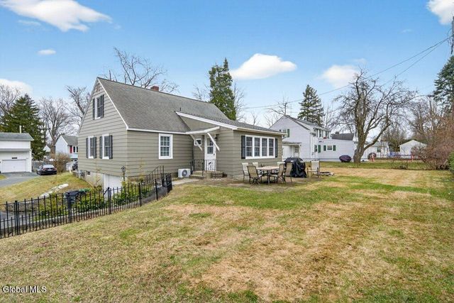 17 Schuyler Avenue, Colonie, NY 12110