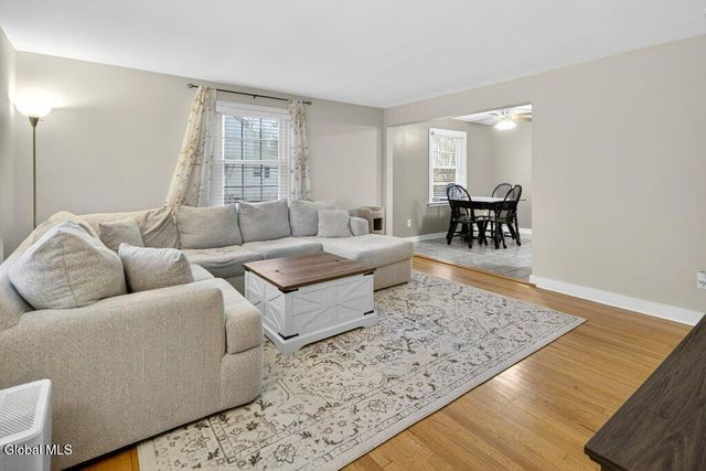 17 Schuyler Avenue, Colonie, NY 12110