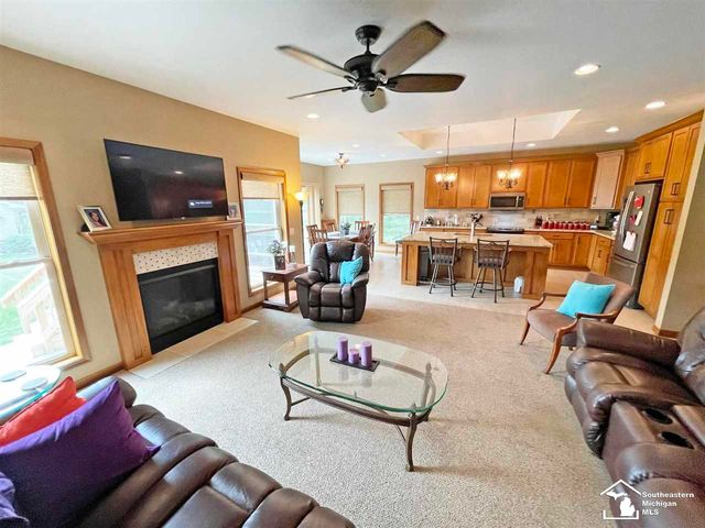 601 W Dean Road, Bedford Twp, MI 48182