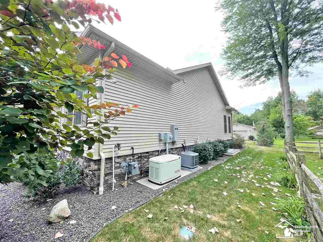 601 W Dean Road, Bedford Twp, MI 48182