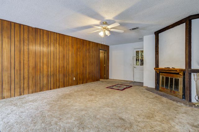 9125 Belton Drive, Lubbock, TX 79423