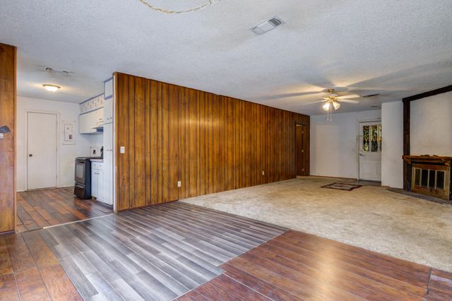 9125 Belton Drive, Lubbock, TX 79423