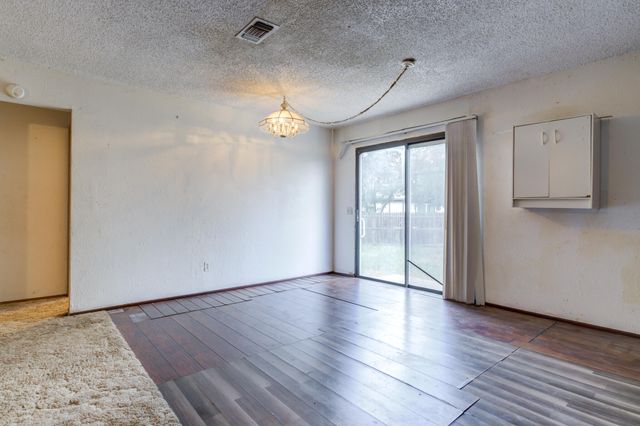 9125 Belton Drive, Lubbock, TX 79423