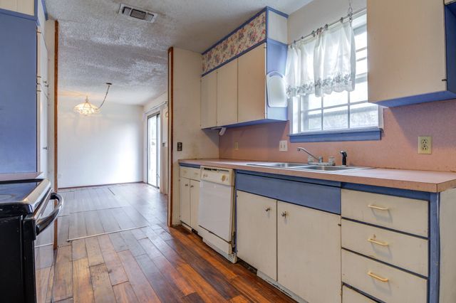 9125 Belton Drive, Lubbock, TX 79423