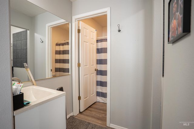 962 Sparks St N, Twin Falls, ID 83301