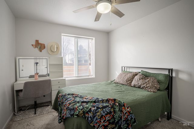 962 Sparks St N, Twin Falls, ID 83301