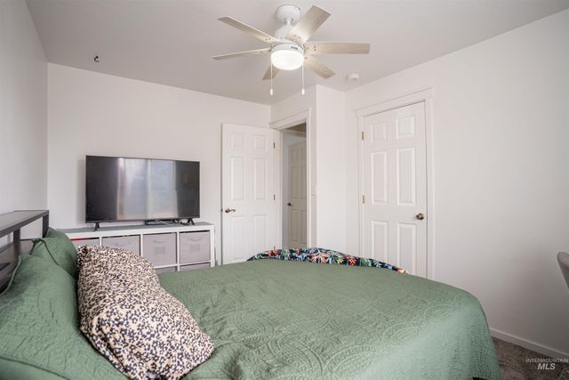 962 Sparks St N, Twin Falls, ID 83301