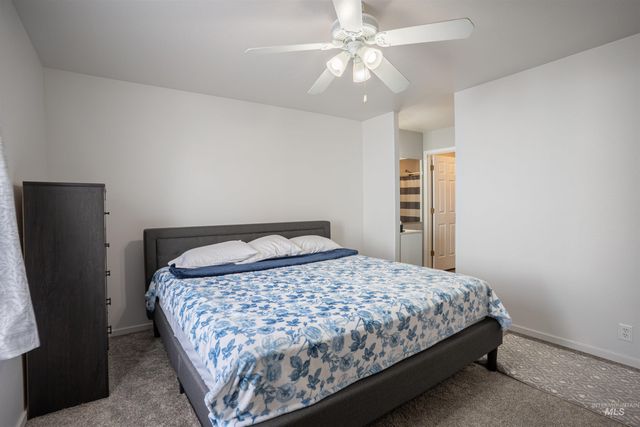 962 Sparks St N, Twin Falls, ID 83301