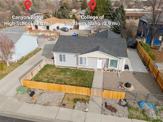 962 Sparks St N, Twin Falls, ID 83301