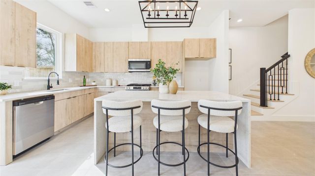 6056 Cebra Road, Houston, TX 77091