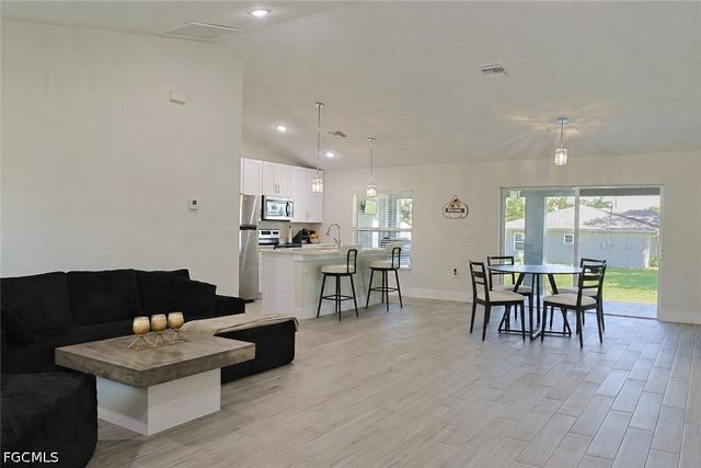 2115 Bahama AVE, Fort Myers, FL 33905