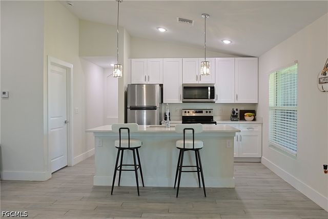 2115 Bahama AVE, Fort Myers, FL 33905