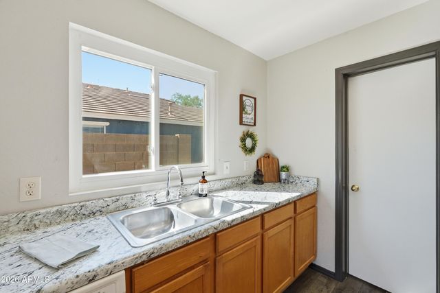 2585 E HARRISON Court, Gilbert, AZ 85295