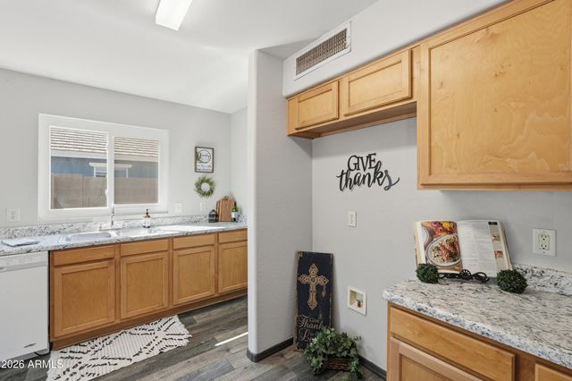 2585 E HARRISON Court, Gilbert, AZ 85295