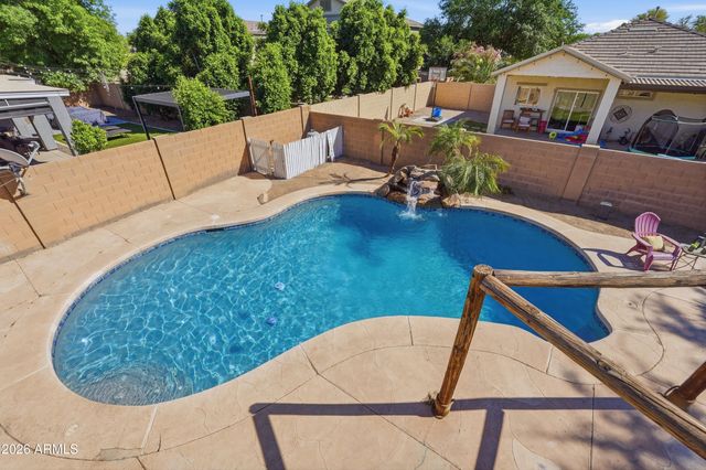 2585 E HARRISON Court, Gilbert, AZ 85295