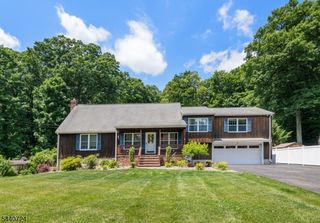36 Hancock Dr, West Milford Twp., NJ 07480