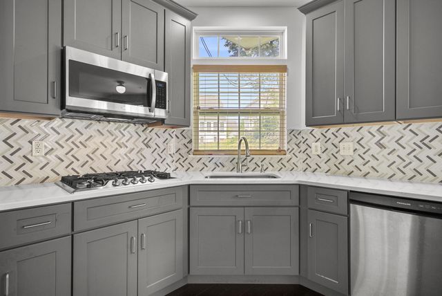 4304 MEDALLION DR, Silver Spring, MD 20904