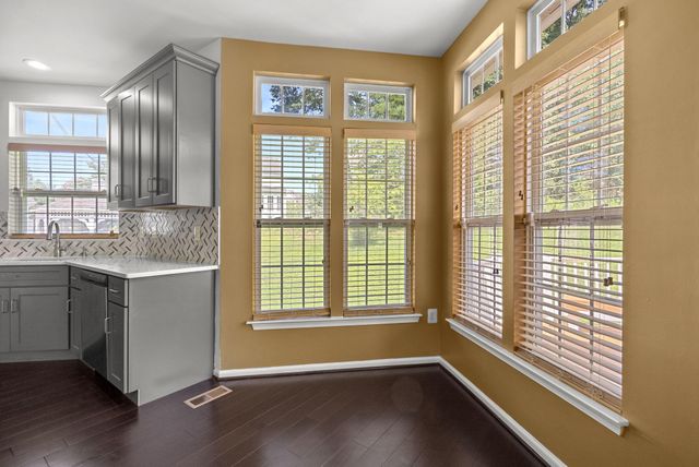 4304 MEDALLION DR, Silver Spring, MD 20904