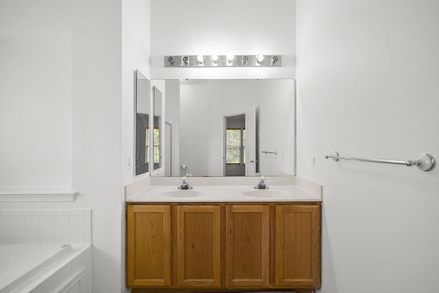4304 MEDALLION DR, Silver Spring, MD 20904