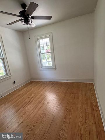 1372 E WALNUT RD, Vineland, NJ 08361