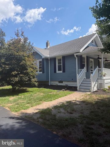 1372 E WALNUT RD, Vineland, NJ 08361