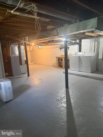 1372 E WALNUT RD, Vineland, NJ 08361